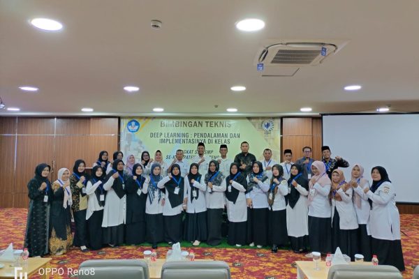 Bimbingan Teknis “Deep Learning : Pendalaman dan Impelementasinya di Kelas”